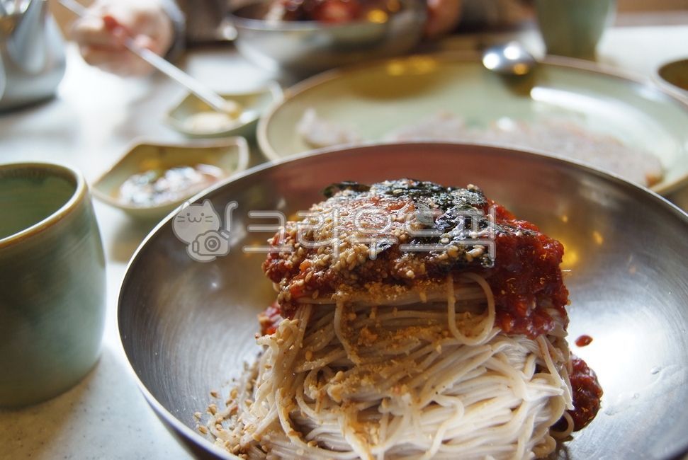 nuddle,Makguksu,Bibim Noodles,Chuncheon Makguksu,Makguksu Restaurant,Soyanggang Makguksu