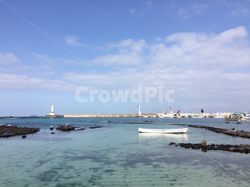 바다,제주,항구,배,여름,에메랄드,시원함,시원,돌,수평선,자연,풍경,nature,landscape,제주도,jeju,jeju island,architecture,건축물,tower,탑,building,건물
