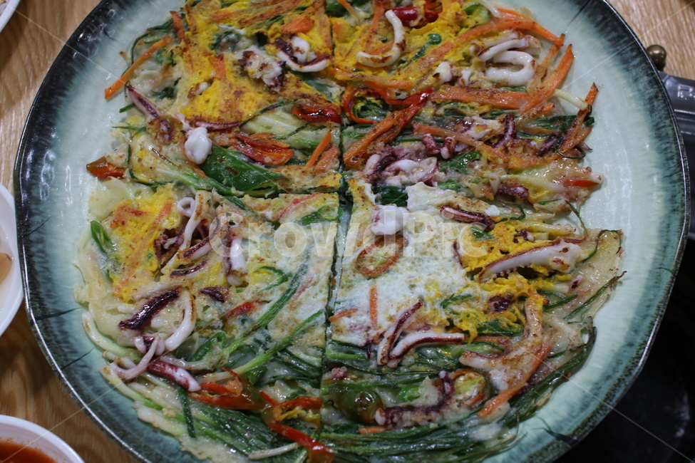 파전,해물파전,한식,한국음식,전,오징어,부침개,음식,식재료,요리,food,cook,meal,dishes,food reserves,한식,한국음식,한국요리,korean food,korean dishes,korean meal,korean cook