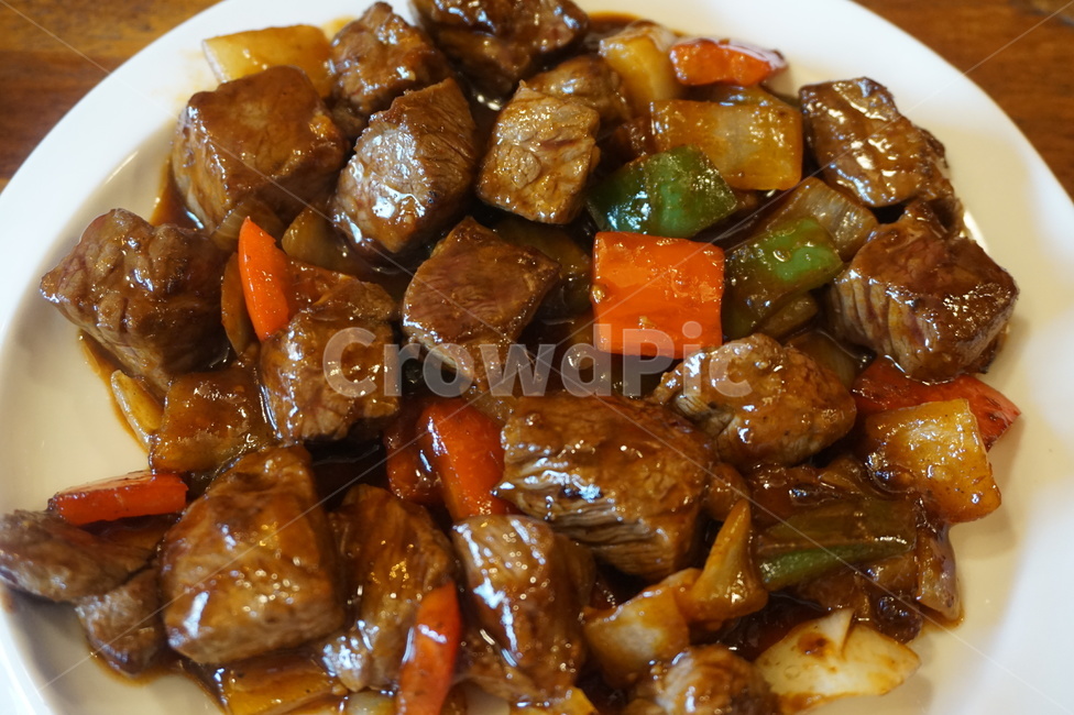 고기,스테이크,양식,레스토랑,음식,야채,분위기,플레이트,식재료,요리,food,cook,meal,dishes,육류,meat,서양음식,서양요리,굽다,육즙,식사,단백질,외식,양념,윤기,챱스테이크,음식,식재료,요리,food,cook,meal,dishes,food reserves,육류,고기,meat,양식,서양음식,서양요리,western food,western dishes,western meal,western cook