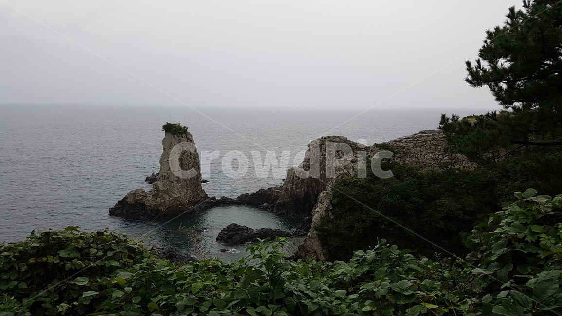 제주도,올레길7코스,외돌개,서귀포,황우지해안,자연,풍경,nature,landscape,outdoors,옥외,land,땅,promontory,곶,shoreline,해안선,water,물,sea,바다,ocean,대양