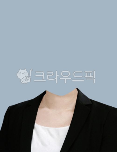 studio,standard,background layer,blue background,photo composition,interview photo,ID card trick,simple,face composition,Profile picture,employee,Identification photo,Preparing for employment,neat,proof,ID,female,shoulder,Character,Womans ID photo,profile