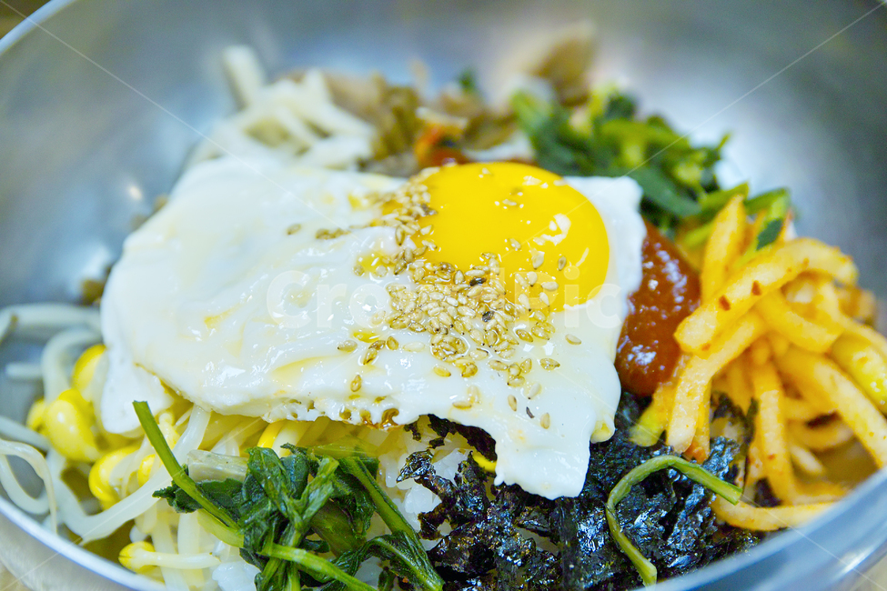 한식,비빔밥,점심,식당,요리,한국음식,bibimbap,계란,egg,음식,음식,식재료,요리,food,cook,meal,dishes,food reserves,한식,한국음식,한국요리,korean food,korean dishes,korean meal,korean cook