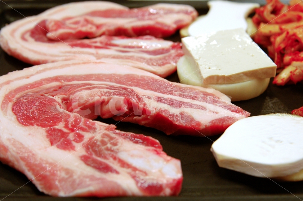 삼겹살,돼지고기,고기,육류,돈육,두부,김치,구이,한식,음식,음식,식재료,요리,food,cook,meal,dishes,food reserves,육류,고기,meat,한식,한국음식,한국요리,korean food,korean dishes,korean meal,korean cook