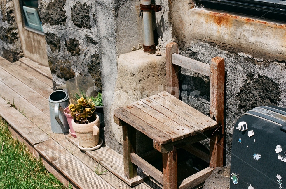 필름사진,filmphotography,나무의자,걸상,필름,사물,나무,옛날의자,chair,wood,빈티지,vintage,빈티지사진,빈티지느낌,빈티지감성,vintage