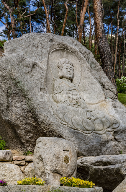 진관사,마애불,석상,문화재,불교,사찰,고찰,석조물,한국전통,한국문화,korean traditional,korean culture,조각상,동상,석상,조형물,statue,bronze statue,stone statue