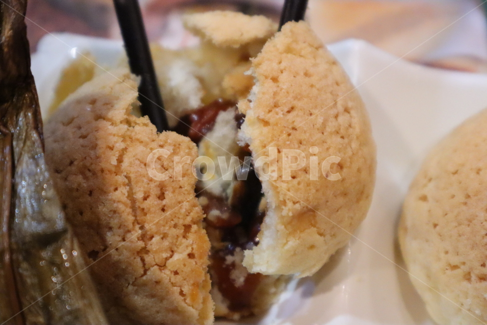 음식,bread,딤섬,dimsum,food,달달한,sweets,뜨거운,반으로가르는,cutting
