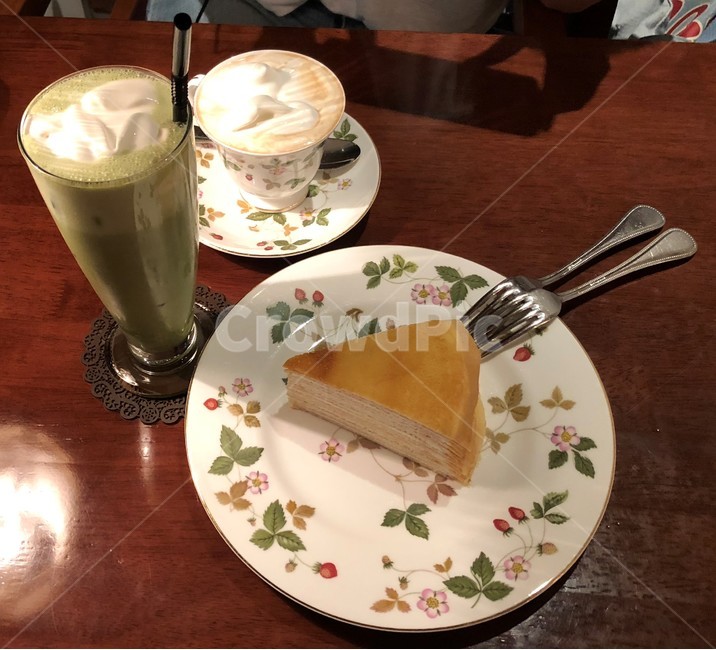 카페,녹차라떼,카푸치노,밀푀유케이크,밀푀유케익,커피,coffee,카페라리,음식,식재료,요리,food,cook,meal,dishes,food reserves,디저트,간식,후식,dessert,snack,커피,카페,coffee,cafe