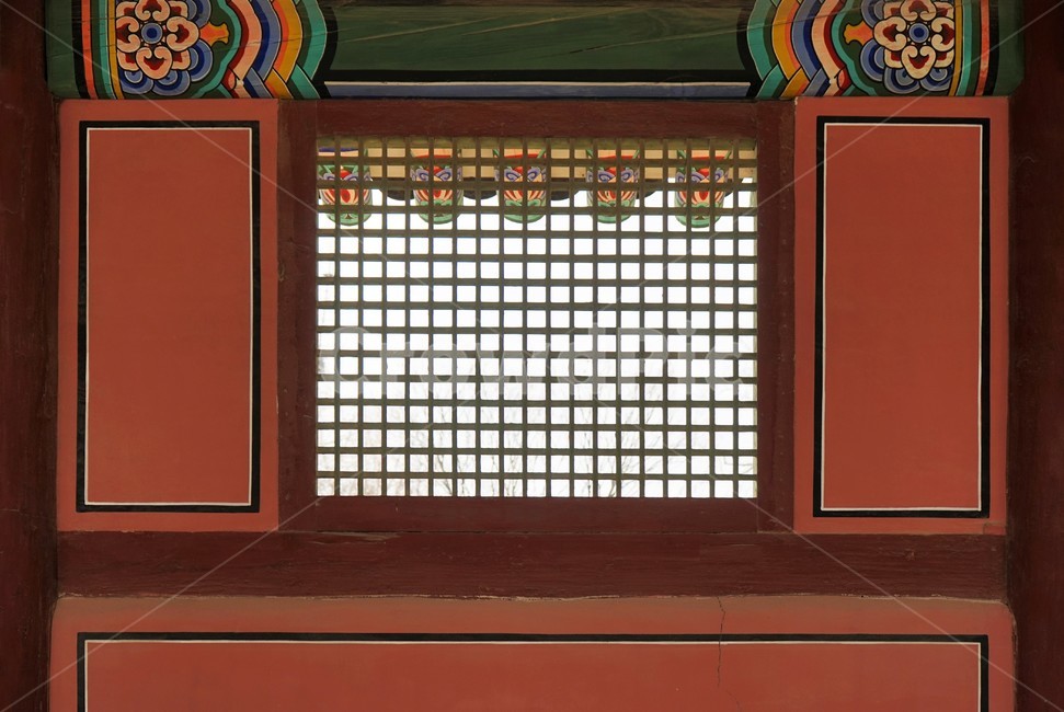 회랑,고궁,경복궁,한국전통,창문,창호,단청,고전,건축,old,traditional,building,Korea,Chosun,조선시대,한국건축,전통건축,정사각형,프레임,패턴,창호지,창문틀,월페이퍼,배경,규칙,조선건축,한국문화,한옥,창살,한국전통,한국문화,korean traditional,korean culture,건축물,건물외관,exterior,building,structure,architecture,construction