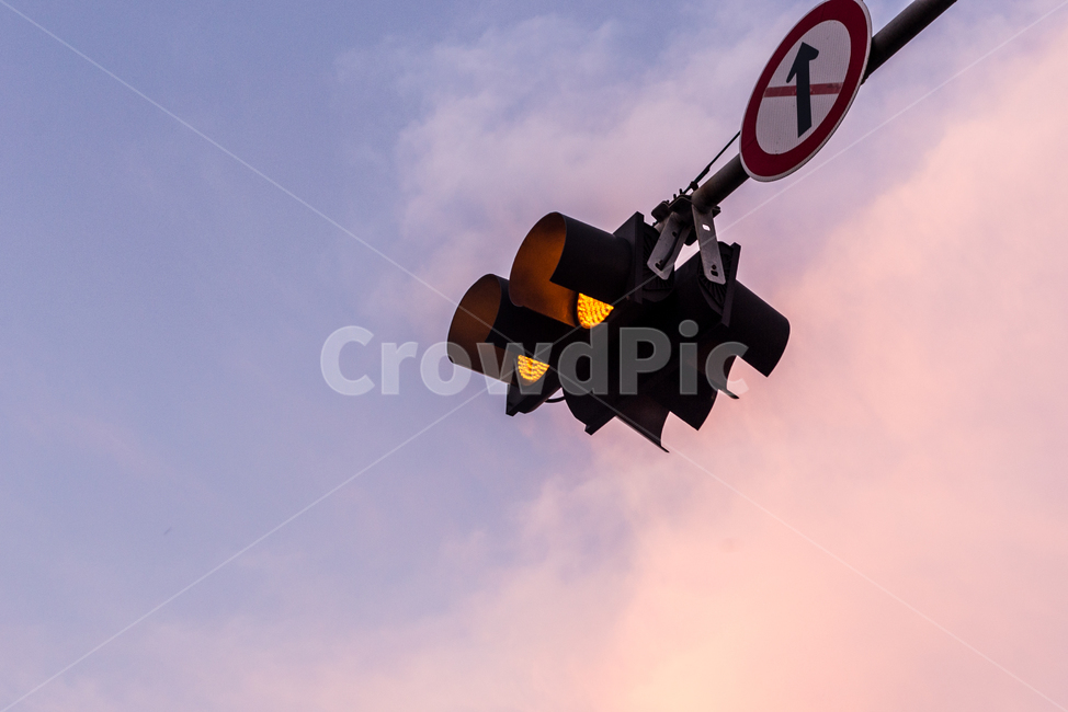 sky,pink,sign,trafficlights,cloud,Traffic Light,Emotion,gradation,signallight,traffic