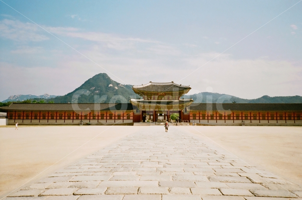 풍경,landscape,한국,전통,korea,tradition,경복궁,서울,도시,궁,city,기와,하늘,sky,랜드마크,landmark,tourist attraction,한국전통,한국문화,korean traditional,korean culture