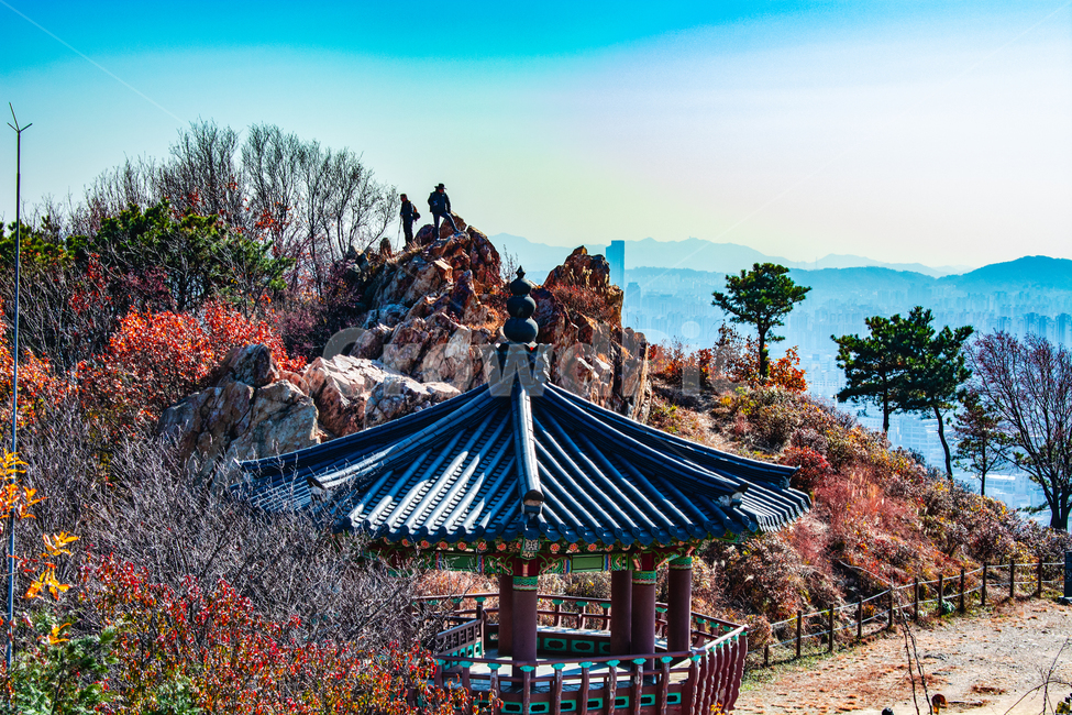 계양산,가을,등산로,풍경,도심,정자,팔각정,둘레길,한국전통,한국문화,korean traditional,korean culture,사람,인물,인간,human,person,건축물,건물외관,exterior,building,structure,architecture,construction