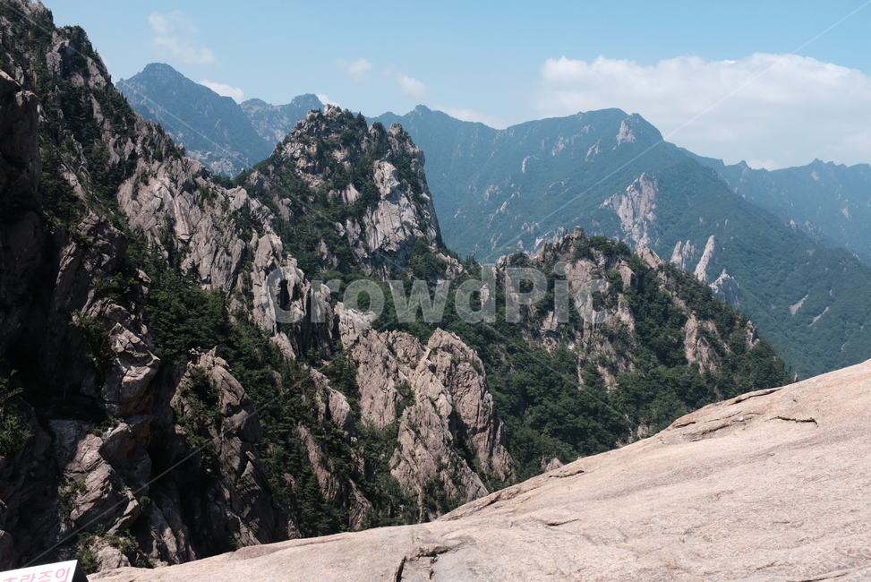 산,암벽,정상,자연,하늘,암벽과하늘,아웃도어,자연,풍경,nature,landscape,한국자연풍경,한국자연경관,korea nature landscape,slope,경사,mountain,outdoors,옥외