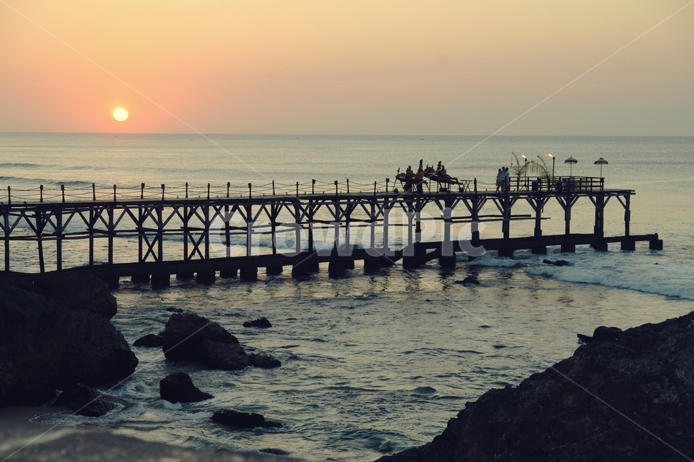 바다,해변,beach,파도,wave,열대,tropical,발리,bali,수평선,horizon,파랑,블루,blue,하늘,sky,일몰,sunset,석양,자연,풍경,nature,landscape,해변,바다,beach,sea,해외,외국,세계,foreign,oversea,world,세계자연풍경,해외자연풍경,외국자연풍경,world nature landscape,water,물,waterfront,워터 프론트,port,포트,pier,교각