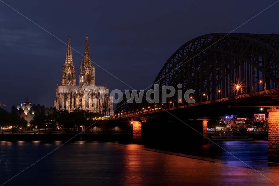 building,건물,architecture,건축물,시티,urban,city,도시,night,밤,야경,야경,밤,풍경,nightscape,night,landscape,도시,city,해외,외국,세계,foreign,oversea,world,세계도시풍경,해외도시풍경,외국도시풍경,world cityscape