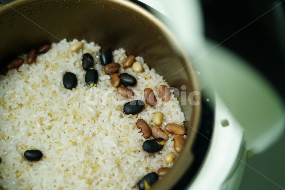 한식,밥,쌀,곡물,콩,음식,식사,밥통,끼니,주식,먹거리,푸드,rice