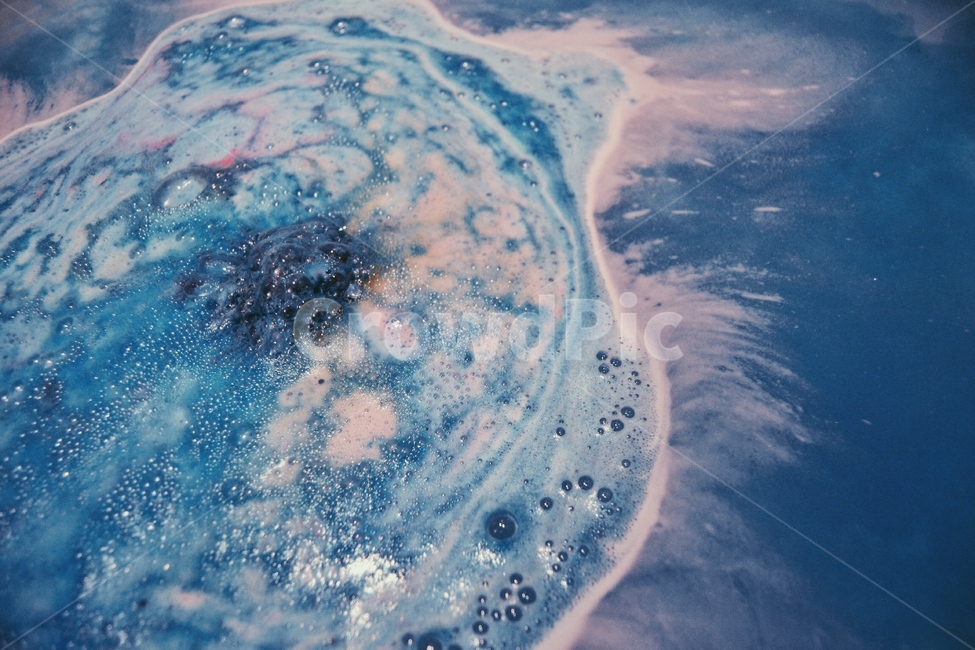 입욕제,러쉬,색감,감성,알록달록,블루,파랑,bathbomb,거품,우주,색깔,색상,색채,색감,color sense,color sensitivity,feeling of color
