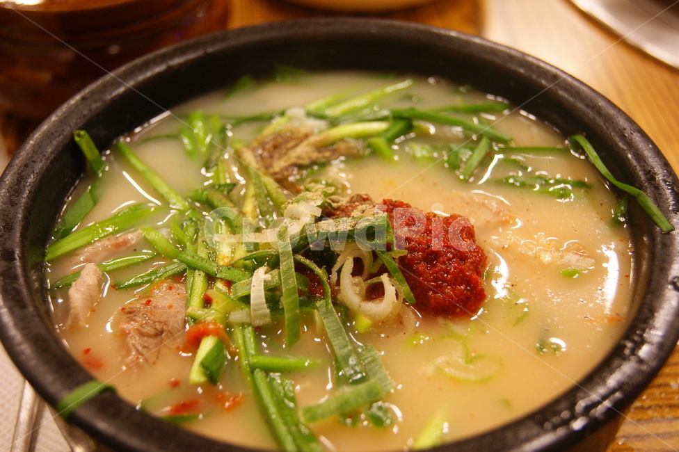 음식,국밥,돼지국밥,한식,뚝배기,한끼,음식,식재료,요리,food,cook,meal,dishes,food reserves,한식,한국음식,한국요리,korean food,korean dishes,korean meal,korean cook