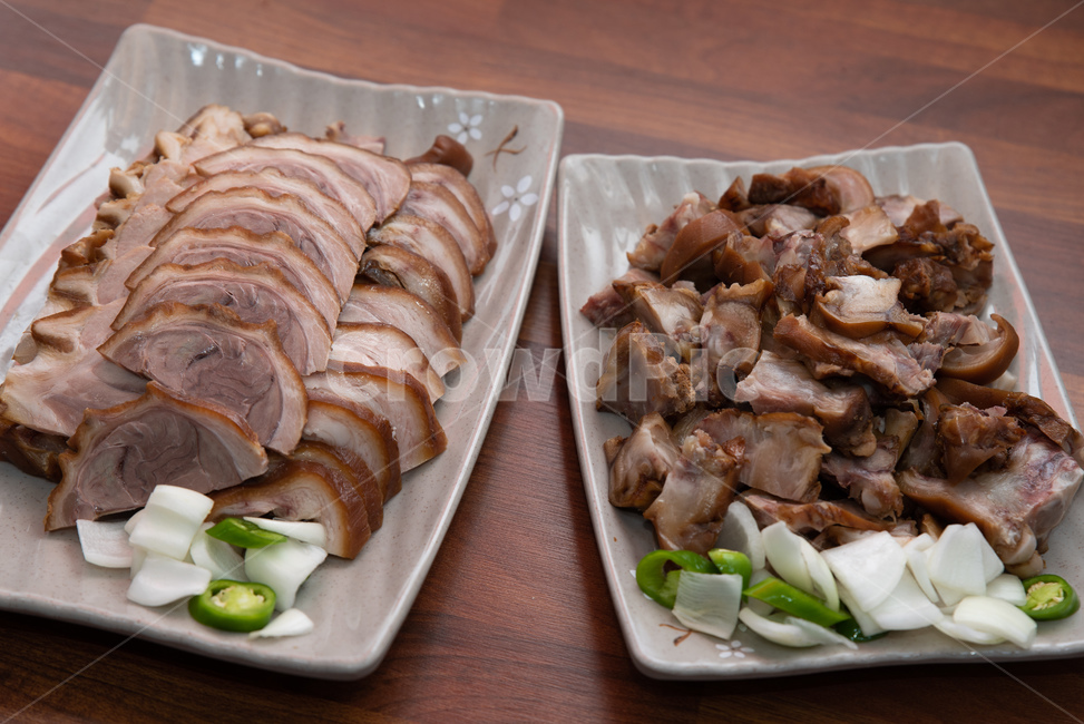 돼지,족발,돼지고기,돼지족발,음식,음식,식재료,요리,food,cook,meal,dishes,food reserves,육류,고기,meat,한식,한국음식,한국요리,korean food,korean dishes,korean meal,korean cook
