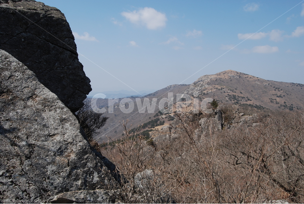밀양재약산,천황산,재약산사자평원,결빙지,얼음골,등산로,능선,치유,여행,돌,산행,힐링,자연,동행,등산,계절,한국,한국명산,한국등산,풍경,나무,하늘,바람,땅,자연,풍경,nature,landscape,한국자연풍경,한국자연경관,korea nature landscape,outdoors,옥외