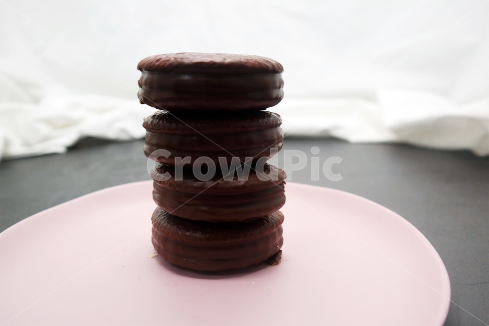 초콜릿파이,베이킹,간식,디저트,티타임,에피타이저,코팅,입맛,식욕,자극,음식,식재료,요리,food,cook,meal,dishes,food reserves,디저트,간식,후식,dessert,snack,연출,컨셉,콘셉,direction,concept