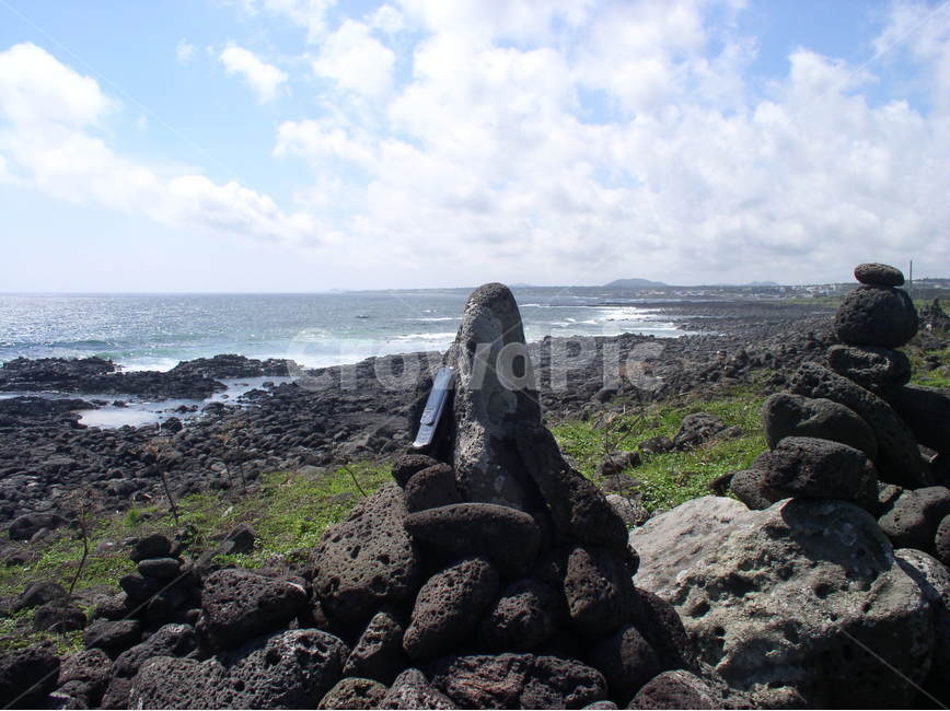 제주,제주도,제주도풍경,제주도해안,돌탑,해안가,JejuIslandscenery,Jejucoast,JejuIslandnature