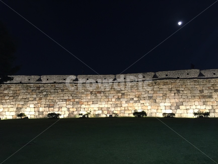 성,성벽,수원화성,야경,달,건축물,조명