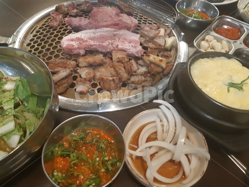 막창,목살,삼겹살,고기,계란찜