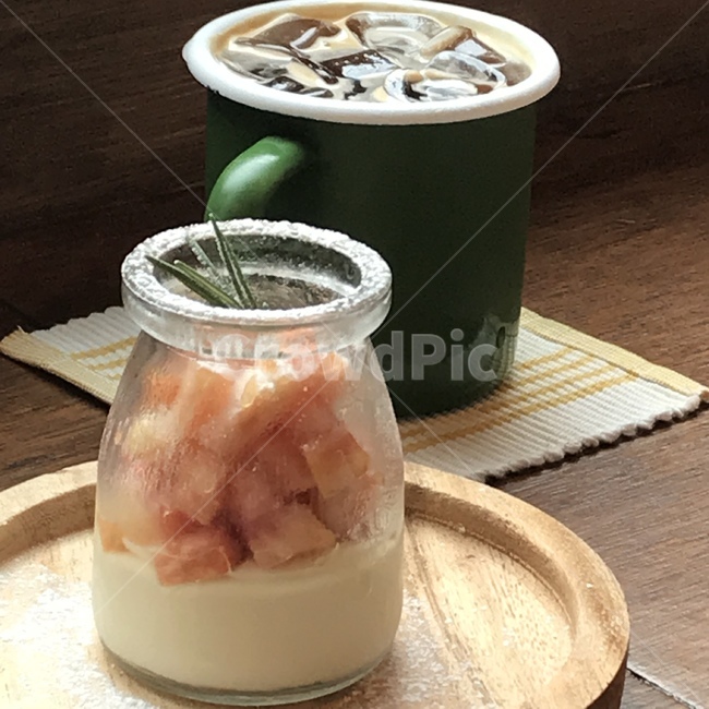 카페,cafe,커피,복숭아,디저트,후식,컵,cup