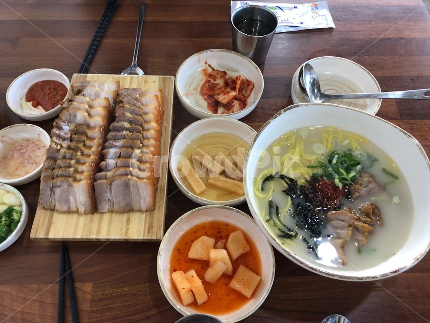 food,식품,meal,식사,dish,요리,고기국수,제주도음식,제주음식,돔베고기,돔배고기,맛집,제주,제주도,jeju,jejudo,korea,한국,음식,식재료,요리,food,cook,meal,dishes,food reserves