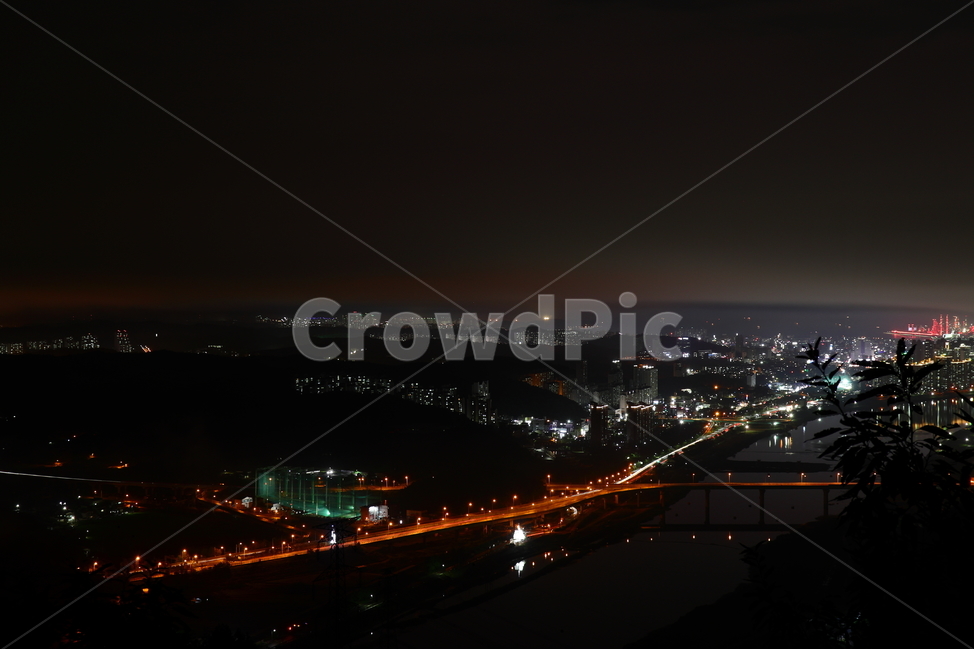 포항,경주,야경,밤,도로,조명,불빛,도시,건물,빌딩,sky,park,skypark,night,nightview,cars,lights,road,colorful,city,buildings,야경,밤,풍경,nightscape,night,landscape,도시,city,한국도시풍경,한국도시경관,korea cityscape,nature,자연,outdoors,옥외,경치,scenery