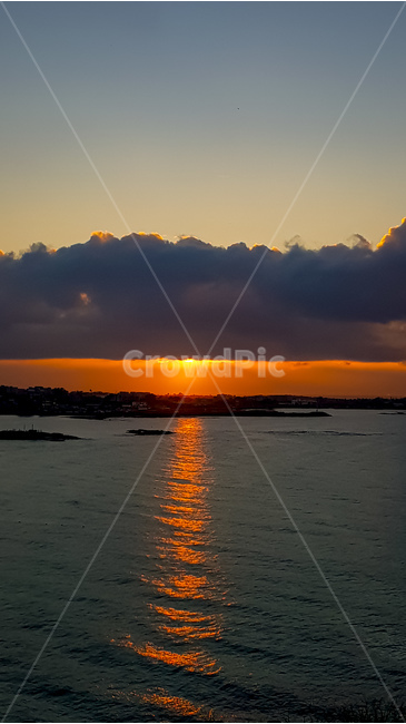 석양,일몰,해넘이,해돋이,일출,노을,태양,바다,제주도,열정,sunset,sunrise,orange,자연,풍경,nature,landscape,sunlight,햇빛,outdoors,옥외,dusk,황혼,sky,하늘,dawn,새벽,red sky,붉은 하늘