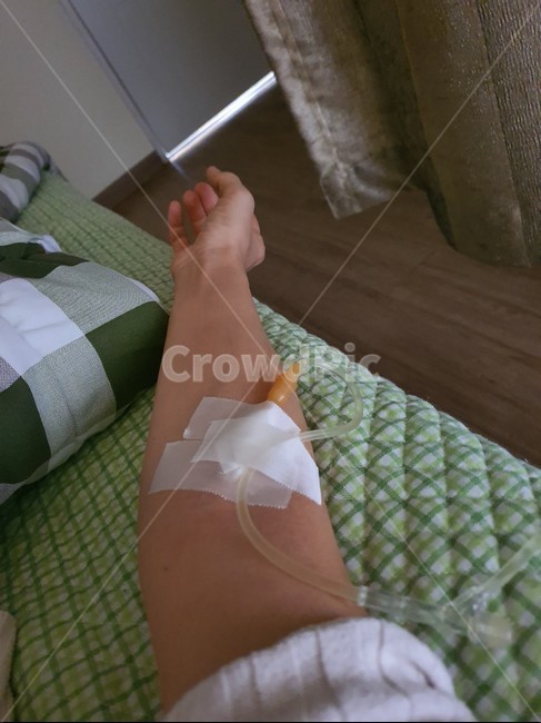 링거,링겔,병원,응급실,간호,입원,건강,아픔,질병,의료,의학,hospital,medical,환자,손,수액,신체일부,병,주사,ringer,팔,영양제,감기,독감,포도당,clinic,몸,body,의료,의학,병원,medical,hospital,clinic