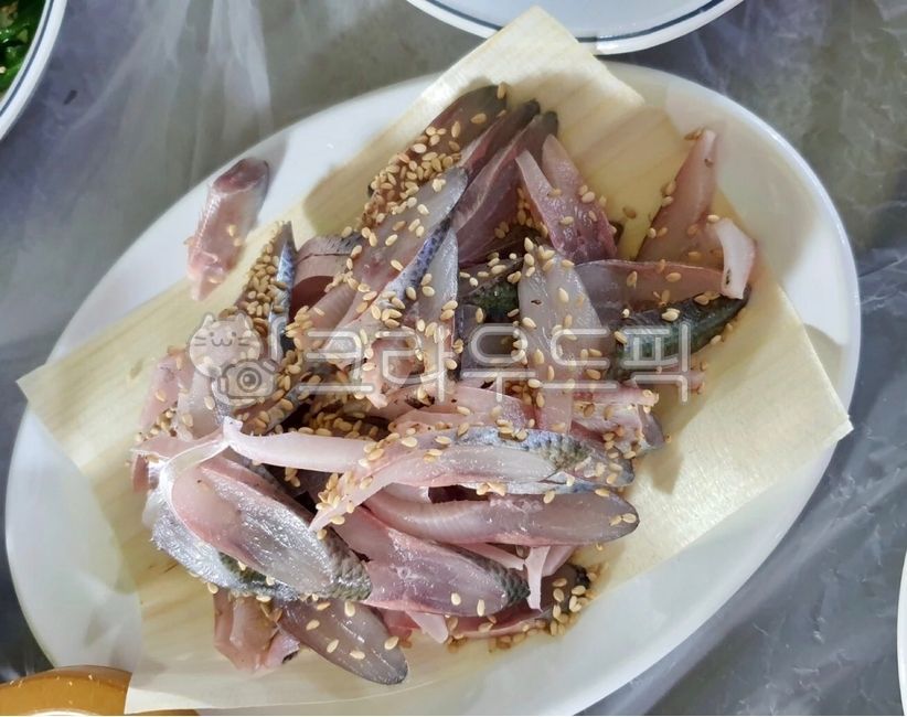 seefood,전어,바닷가,관광,맛집,회,전어회,제철음식