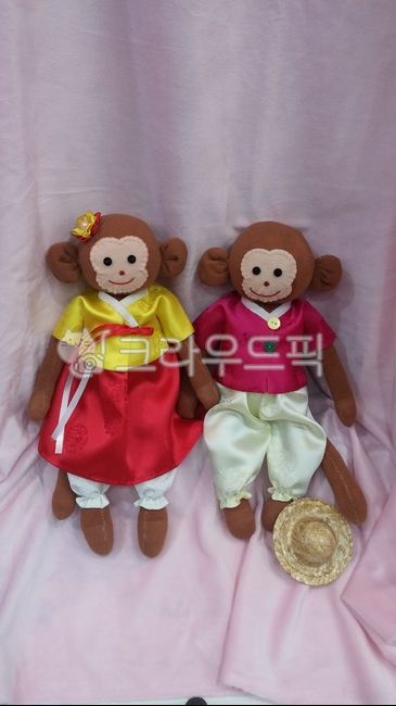 monkey couple,doll,sock doll,Hanbok doll,toy