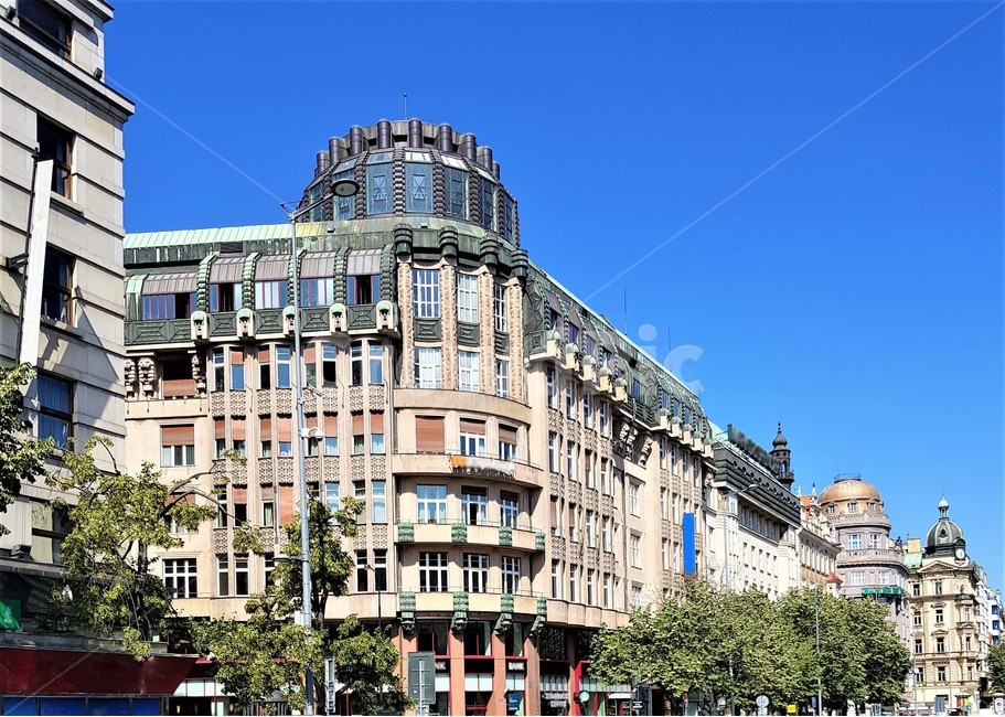 프라하,프라하건물,하늘,자연,맑은날,건축양식,유럽,체코,거리,prague,building,sky,nature,sunnyday,europe,czechrepublic,street,해외,외국,세계,foreign,oversea,world,건축물,건물외관,exterior,building,structure,architecture,construction