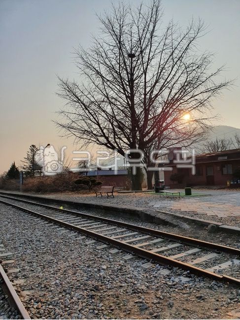 기찻길,레일,rail,철도,양평,구둔역,노을,해질녘,폐역,감성,고요한,기차,배경