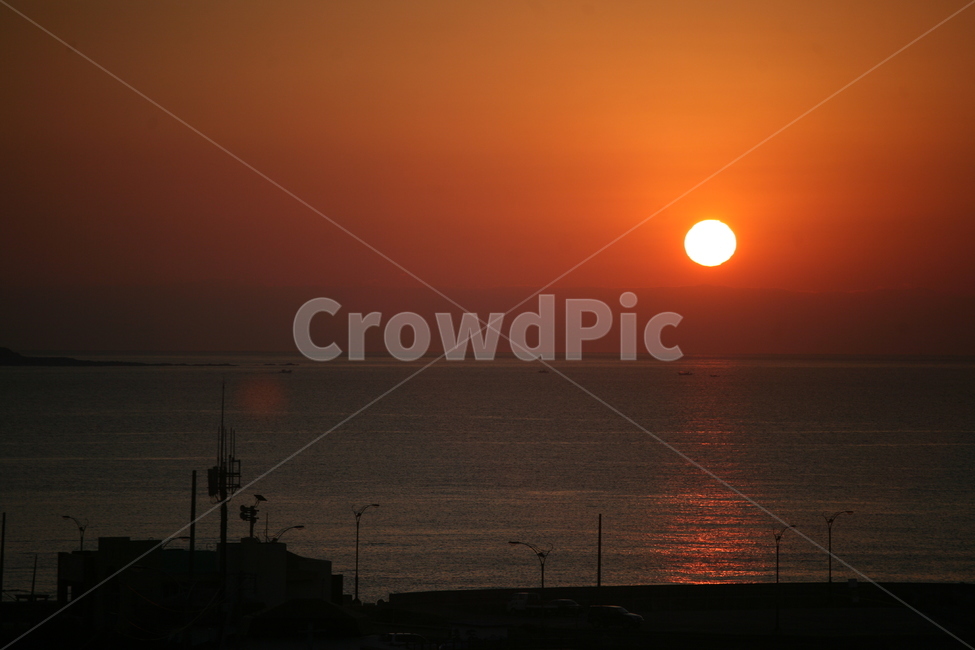 새벽바다,일출,아침바다,제주도바다,제주바다,바다,주황,해돋이,자연,풍경,nature,landscape,outdoors,옥외,sunlight,햇빛,sky,하늘,dawn,새벽,red sky,붉은 하늘,sunset,일몰,dusk,황혼