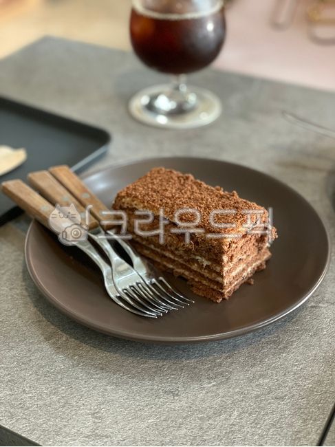 말렌카,꿀케이크,말렌카꿀케이크,체코케이크,카페케이크,케이크포크,포크