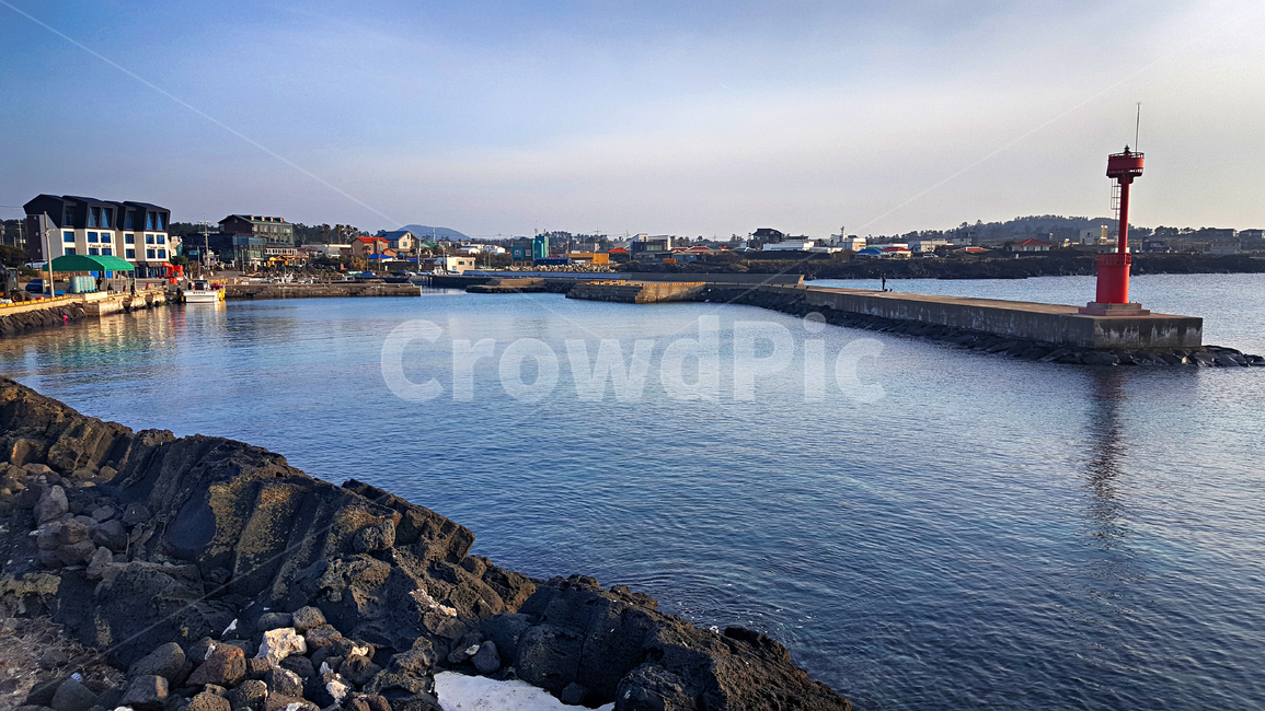 등대,바닷가,promontory,곶,nature,자연,water,물,옥외,sea,바다,ocean,대양,land,나라,shoreline,해안선