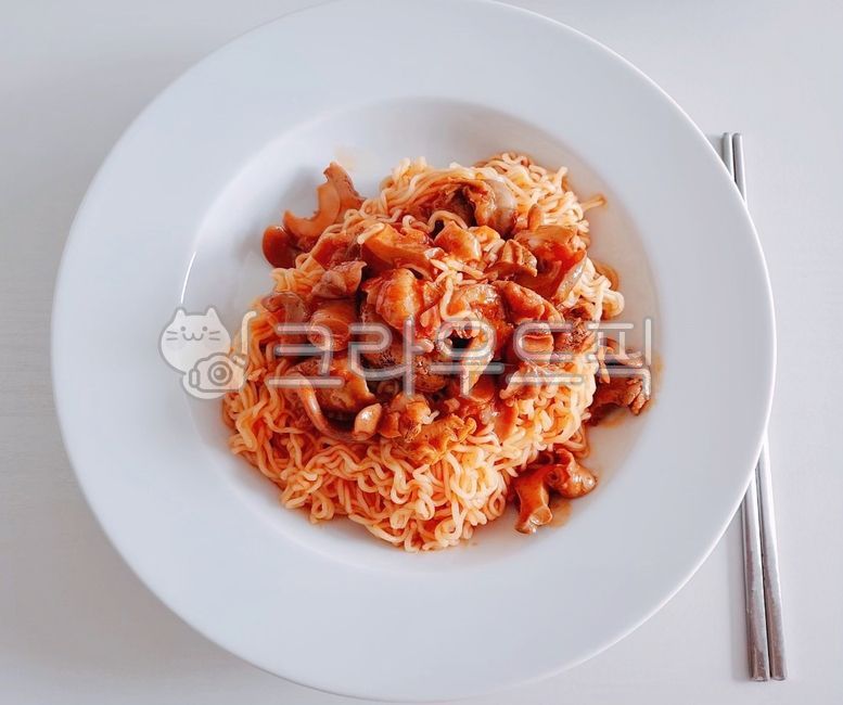 골뱅이비빔면,골뱅이비빔국수,국수,비빔국수,비빔면,비빔라면,골뱅이,고동,고둥,비빔,면요리,면빨,면,면류,음식,식사,식재료,먹방,food,dish,meal,cook