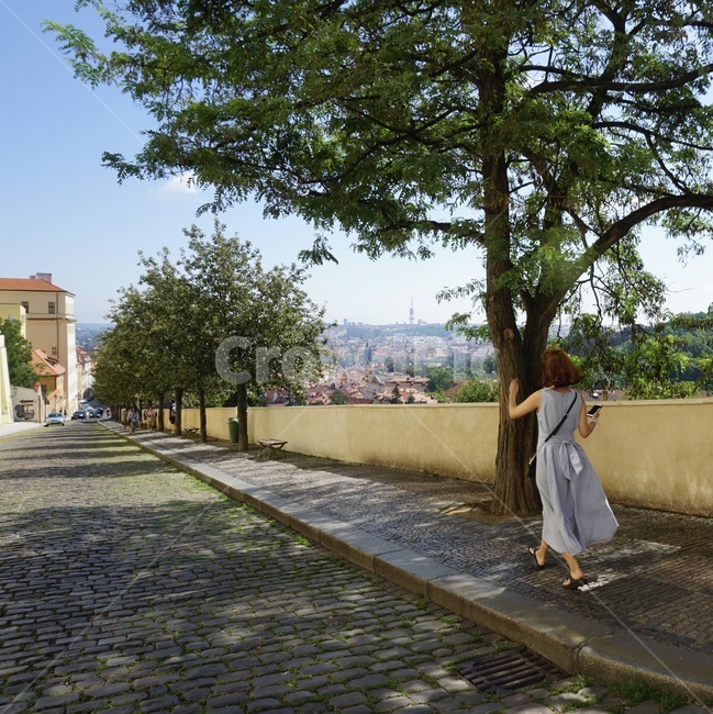 프라하,praha,체코,czechrepublic,여행,trip,travel,traveling,해외여행,유럽,europe,관광,관광명소,touristattraction,walkway,sidewalk,보도,pavement,포장,human,인간,person,사람,여자,woman