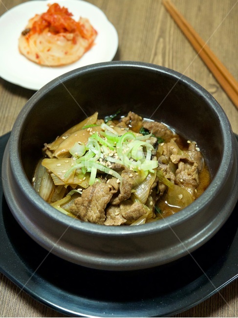 한국음식,식품,한국문화,음식,한국,배경,건강한식생활,웰빙,문화,아시아,아시아음식,접시,전통,한식,불고기,뚝빼기불고기,뚝빼기,소불고기,소고기,점심식사,음식,식재료,요리,food,cook,meal,dishes,food reserves,한식,한국음식,한국요리,korean food,korean dishes,korean meal,korean cook