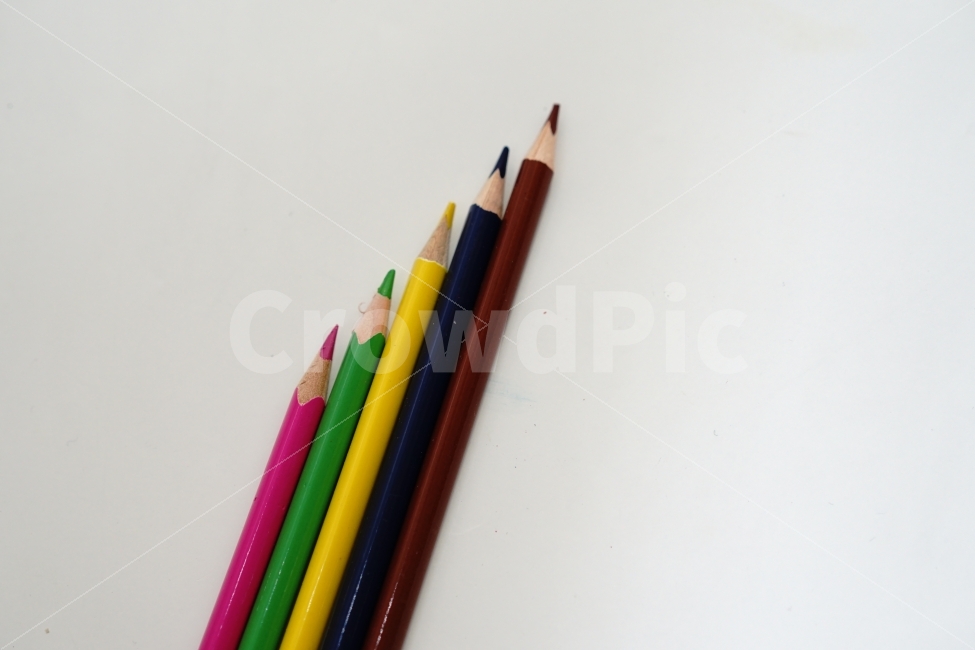 	연필,색연필,누끼,누끼사진,컬러,컬러풀,색감,원색,학용품,필기,필구도구,필기류,문구,문구류,사물,물건,오브젝트,thing,object,matter,학용품,문구류,사무용품,school supplies,stationery,office supplies,누끼,remove background