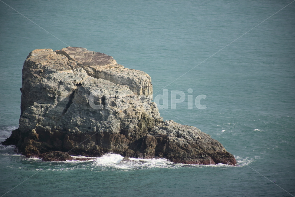 섬,바위섬,한려해상국립공원,바다,island,남해바다,거제해금강,자연,풍경,nature,landscape,promontory,곶,outdoors,옥외,cliff,낭떠러지,land,땅,ocean,대양,sea,water,물,shoreline,해안선
