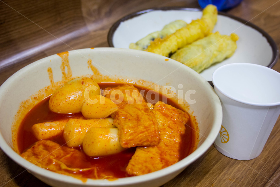 떡볶이,간식,매콤,튀김,한식,음식,빨간음식,음식,식재료,요리,food,cook,meal,dishes,food reserves