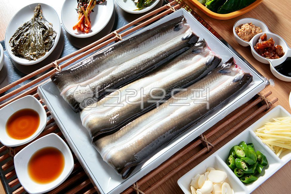 Gospel of Words,Grilled freshwater eel,sauce,double gospel meal,Eel sauce,Gochang freshwater eel,Hanjeongsik,Gochang Pungcheon Eel,healthy food,Gochang Grilled Eel,nutritious food,rejuvenation,Korean restaurant,dog day,health food,Chobok,dried food,ginger