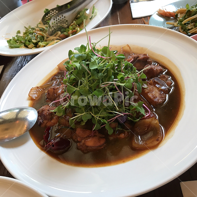 찜닭,퓨전음식,food,dish,brown,lunch,restrant,퓨전레스토랑,야채,spicy,음식,식재료,요리,food,cook,meal,dishes,food reserves