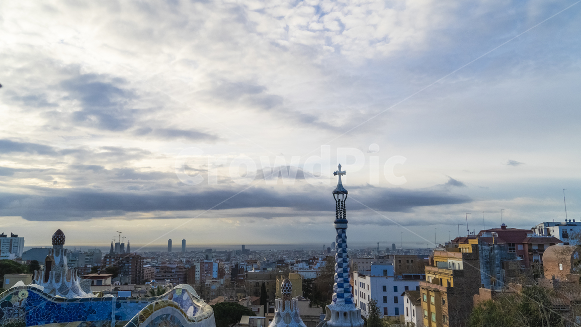 스페인,바르셀로나,하늘,유럽,구엘공원,spain,parkguell,도시,풍경,city,landscape,해외,외국,세계,foreign,oversea,world,세계도시풍경,해외도시풍경,외국도시풍경,world cityscape,tower,탑,steeple,뾰족한 탑,spire,첨탑,architecture,건축물,building,건물
