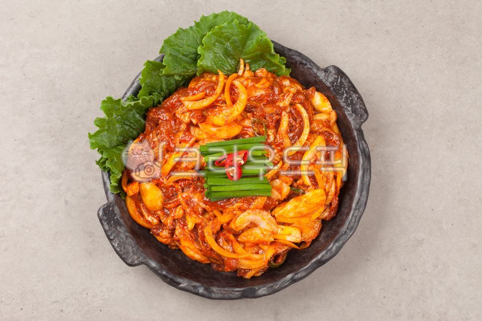 보양식,오리고기,오리,오리주물럭,육류,음식주물럭,채소,오리구이